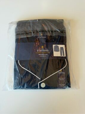 Stafford Navy Long Sleeve Two-Piece Sleep Set